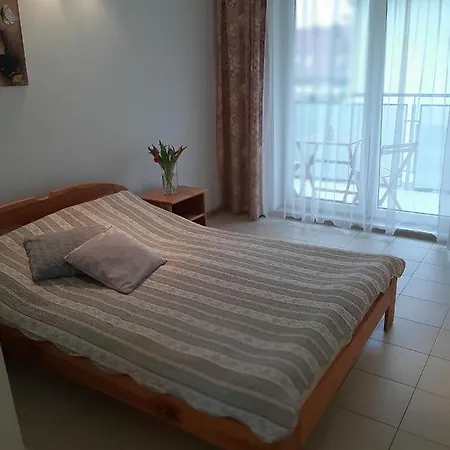 Maris Goscinne * ウェバ